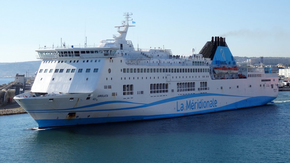 Le d&eacute;part du Girolata de Marseille, en juin 2016 ; photo : Jean-Pierre Fabre.