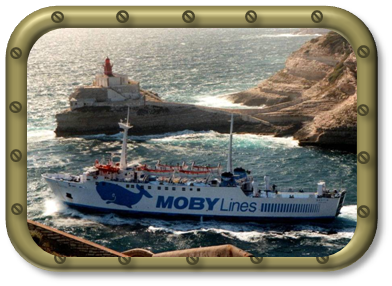 La sortie du port de Bonifacio, destination Sardaigne