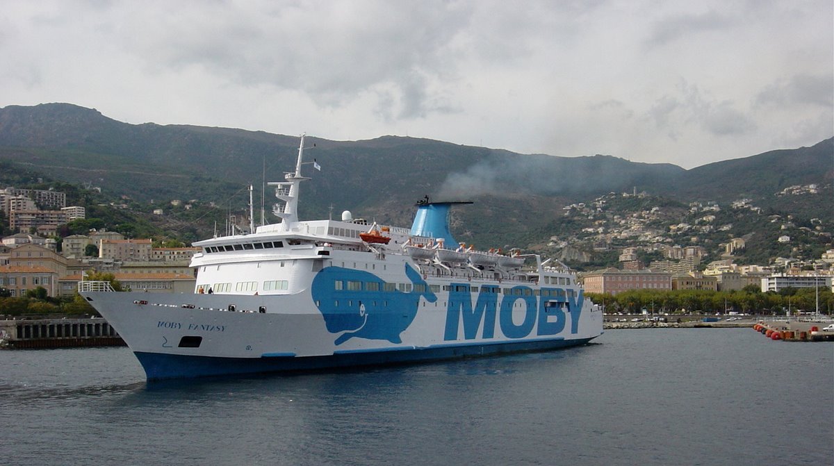 Le Moby Fantasy, en escale &agrave; Bastia en remplacement du Moby Wonder, en septembre 2003