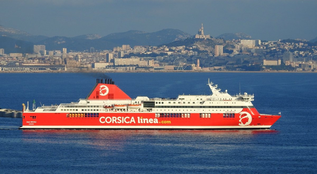 Le d&eacute;part de Marseille du Jean Nicoli de Corsica Linea en juillet 2018 (photo : Jean-Pierre Fabre)