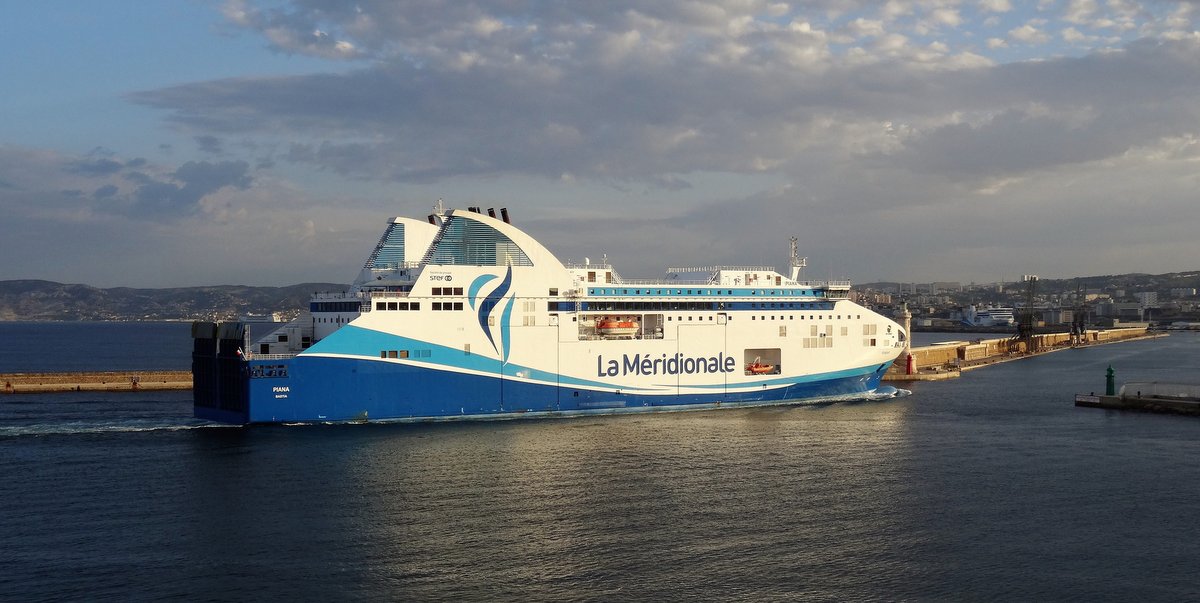 L'arriv&eacute;e &agrave; Marseille du Piana, en avril 2018 ; photo : Jean-Pierre Fabre.