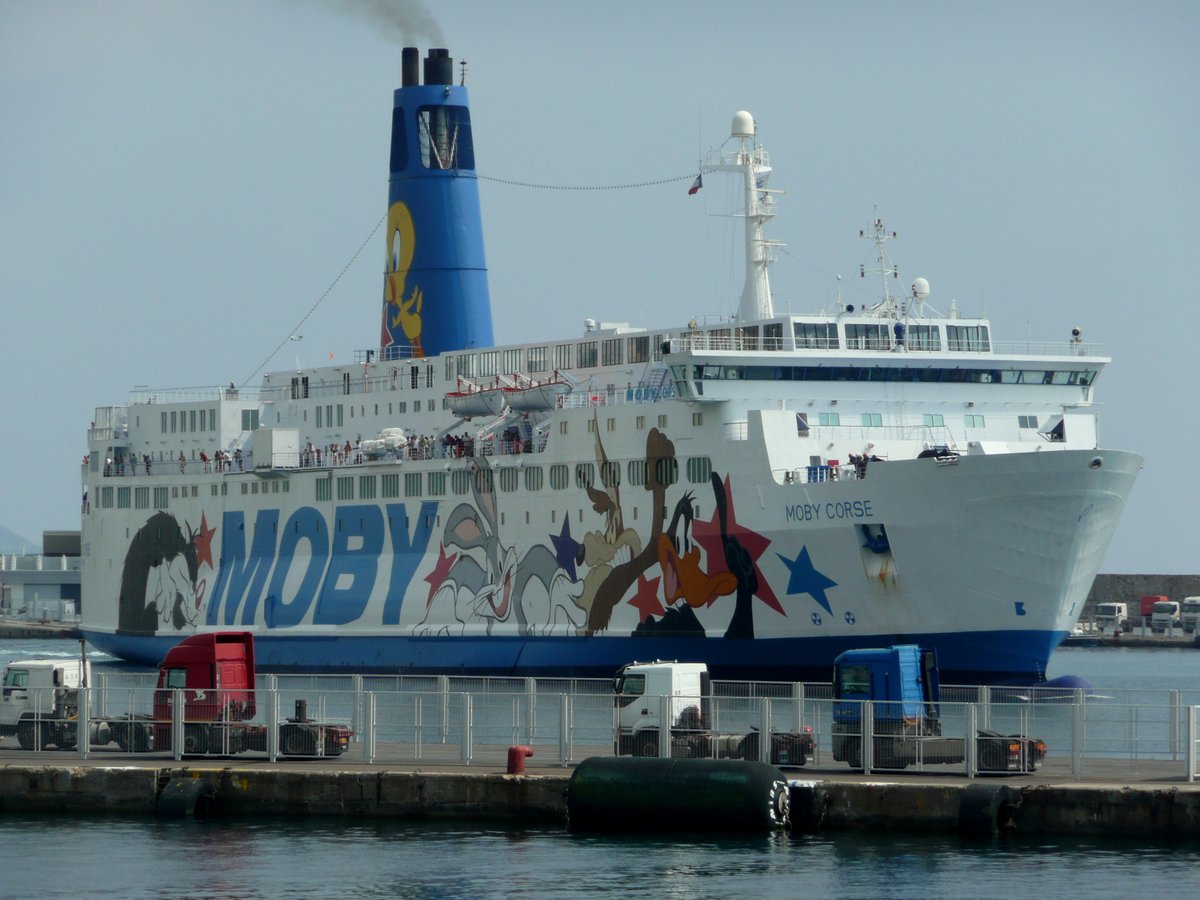 Le d&eacute;part du Moby Corse de Bastia pour Genova, en juillet 2013 ; photo : Romain Roussel
